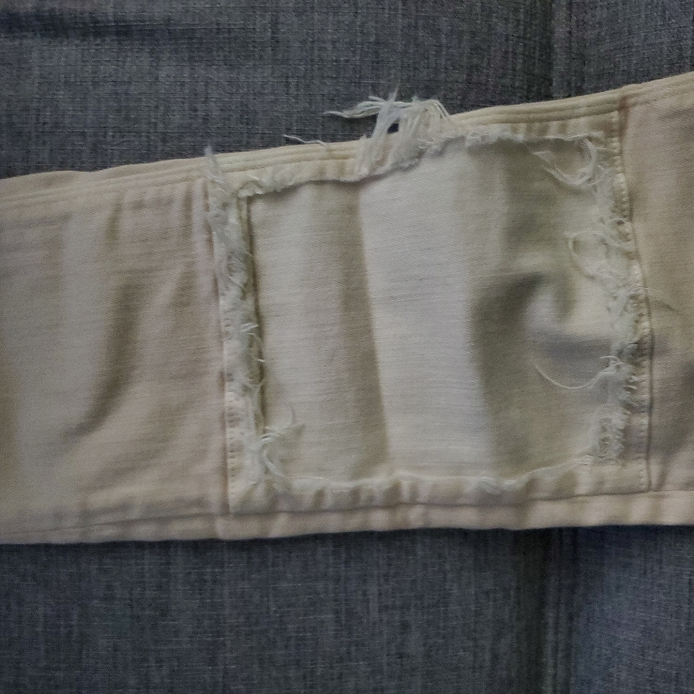 Hudson stretch Jean with patchwork in a creamy vanilla and light light peach 🍑